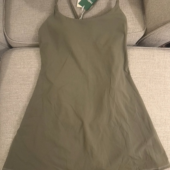 Halara Softlyzero plush backless active dress, easy peezt edition. - Picture 1 of 9